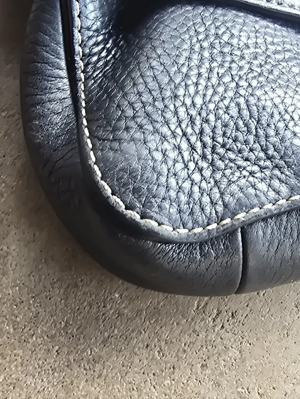COACH Vintage Chelsea Demi Pebble Black Leather Bag F10888